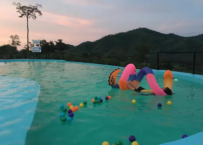 ขุนเขาตำนานไพรรีสอร์ต รีสอร์ท 2*
